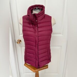 GAP Women's Quilted Vest , raspberry ladies size medium